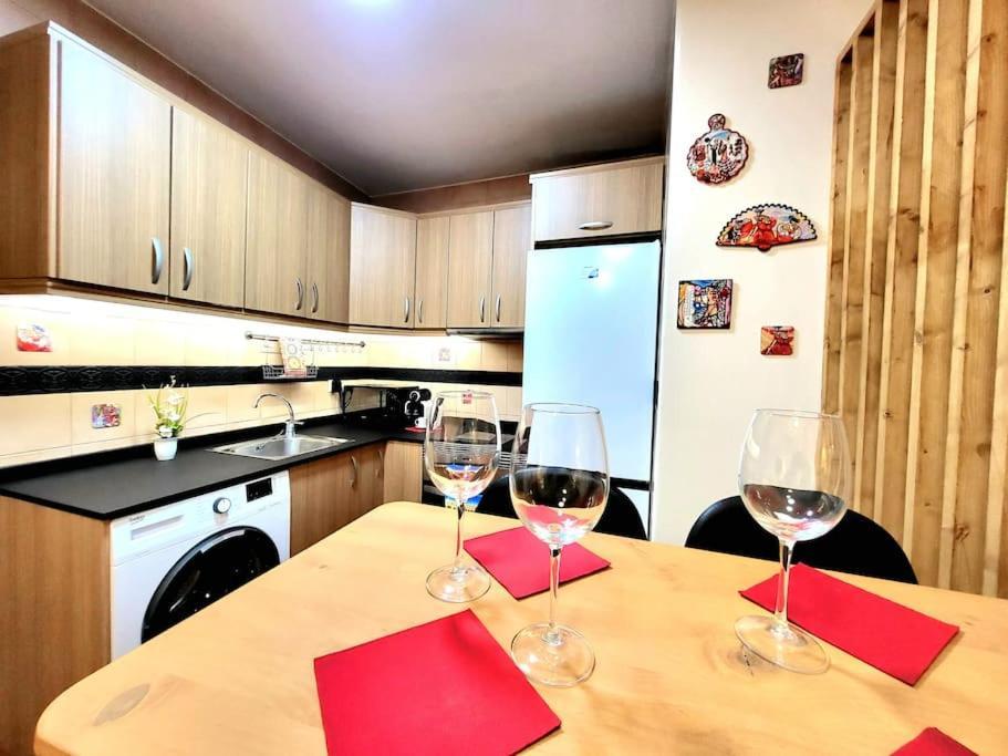 Flamenco, Apartamento Exclusivo De Dos Habitaciones En El Pleno Del Casco Antiguo, Alicante, Playa, Centro Historico, Rambla Kültér fotó