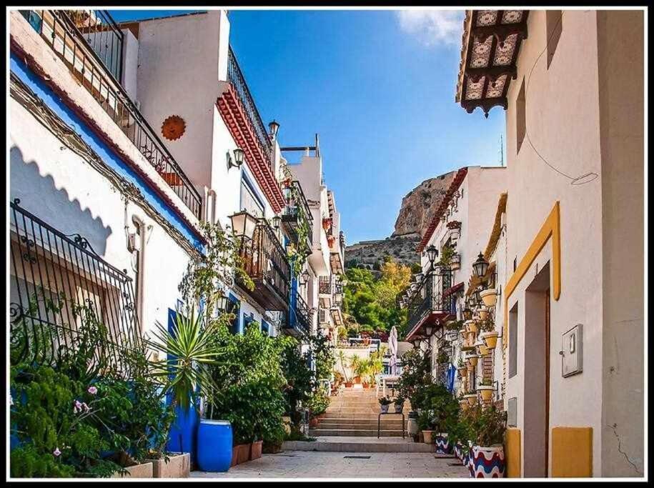 Flamenco, Apartamento Exclusivo De Dos Habitaciones En El Pleno Del Casco Antiguo, Alicante, Playa, Centro Historico, Rambla Kültér fotó