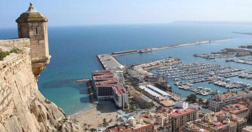 Flamenco, Apartamento Exclusivo De Dos Habitaciones En El Pleno Del Casco Antiguo, Alicante, Playa, Centro Historico, Rambla Kültér fotó